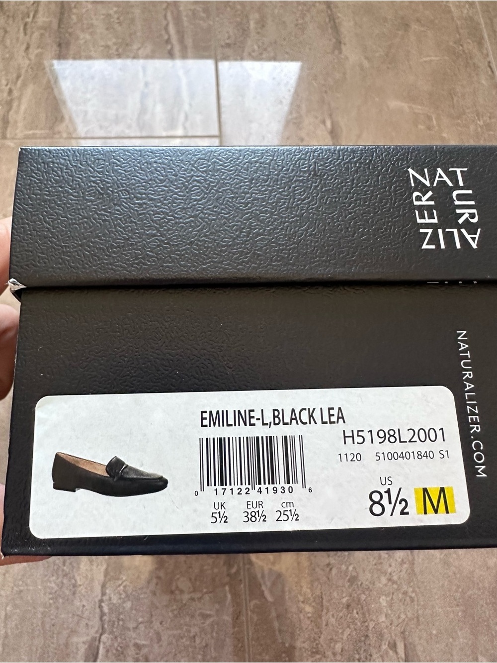 Naturalizer Emiline Black Leather Slip-On Loafer